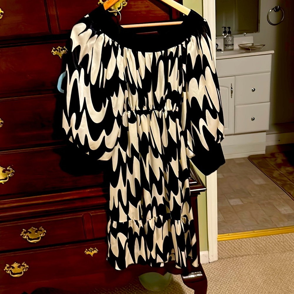 Black and white Matty M dress size medium. Good condition.